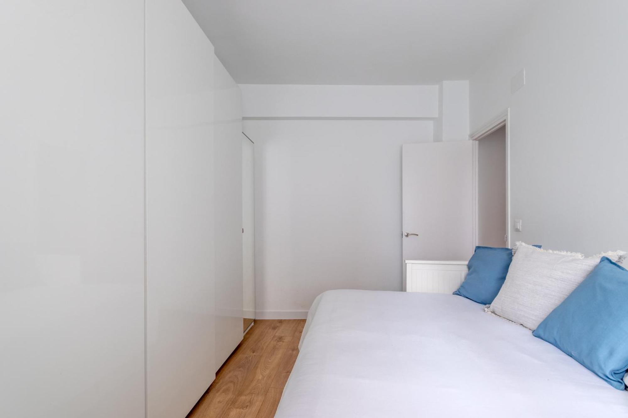 Amplio Y Acogedor Junto Al Ayuntamiento Appartement Bilbao Buitenkant foto